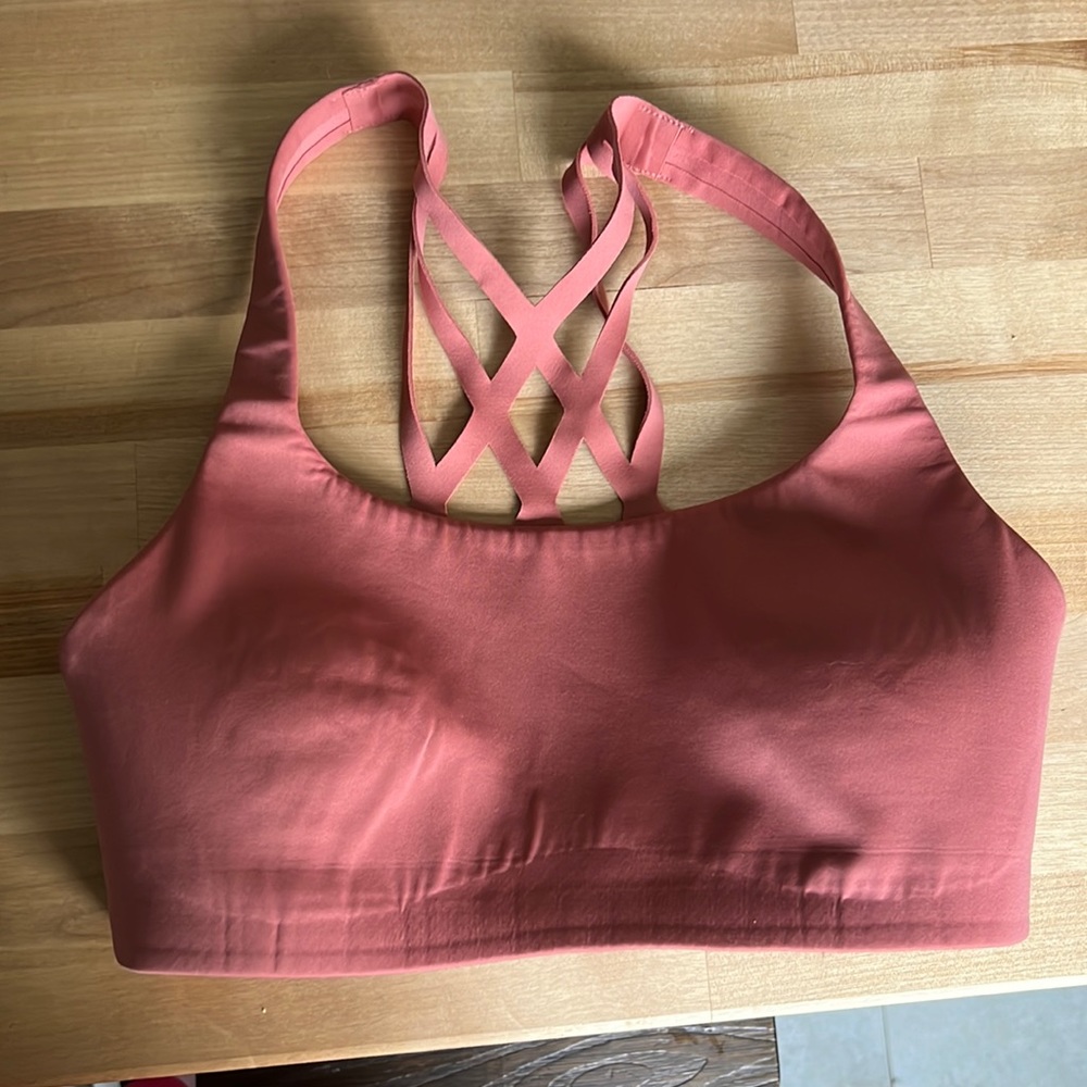 Lululemon bra size 6